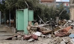 Tarsus'taki hasarlı Tahtalı Cami'nin yıkımına başlandı