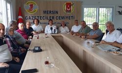 Gazeteciler 24 Temmuz'un yıldönümünde sansürü konuştu