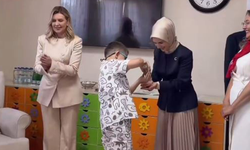 Bakan Göktaş ve Ukrayna Devlet Başkanı’nın eşi Zelenska, Türkiye’deki Ukraynalı çocukları ziyaret etti