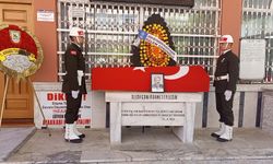 Harekatın yıl dönümünde hayatını kaybeden Kıbrıs gazisi, son yolculuğuna uğurlandı