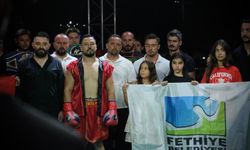 Fethiye’de büyük boks gecesi: Şampiyon Türk sporcu oldu