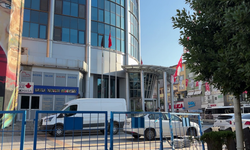 İzmit Belediye Başkanı ile eşi gözaltına alındı