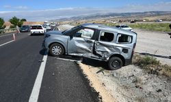 Kırıkkale’de 4 aracın karıştığı zincirleme kaza: 3 yaralı