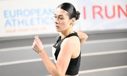 Milli sporcu Aysel Önder'den çifte başarı