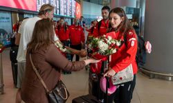 Milli voleybol takımı dünya ikinciliğiyle döndü
