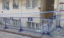 Sultangazi'de kolonlarında çatlaklar oluşan bina tahliye edildi