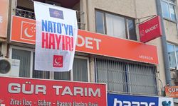 Saadet Partisi'den "NATO'ya Hayır" pankartı söküldü