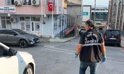 Tartıştığı kişiyi silahla kovalayıp bacağından yaraladı