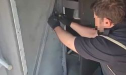 Yakıt deposunun arkasında gizli cephanelik!