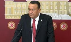 CHP'de Adnan Beker istifası