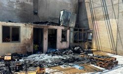 Hal Kompleksi'nde depoda çıkan yangın söndürüldü