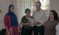 Nuray tablet istedi AK Parti hediye etti