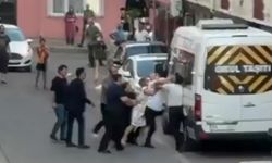 Komşuların keserli, yumruklu kavgası kamerada