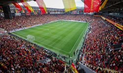 Göztepe ile Trabzonspor, İsmail Köybaşı'nın jübilesi için sahada