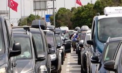 Kapıkule Sınır Kapısı’nda son 3 yılın araç çıkış rekoru kırıldı