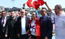 Bakan Bak: Türkiye sporun her dalında finallerde