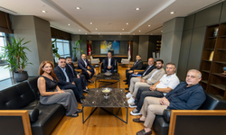Yeni Mersin İdman Yurdu Yönetiminden Başkan Vahap Seçer’e ziyaret