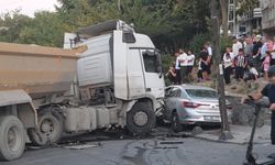 Freni boşalan kamyon ortalığı birbirine kattı
