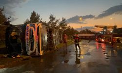 Yolcu otobüsü ile akaryakıt tankeri çarpıştı; 2’si ağır 35 yaralı