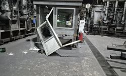 Fabrikada, kumanda odasında patlamada 2 kişi yaralandı