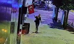 Mağazada asılı Türk bayrağını yakan şüpheli gözaltına alındı