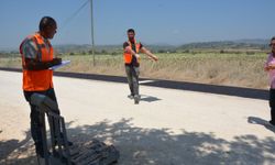 Tarsus kırsalında 21 kilometrelik yol yenilendi