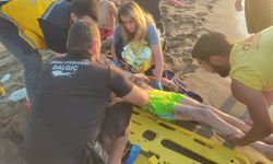 Denizde boğulma tehlikesi geçiren 4 çocuk kurtarıldı