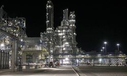 Rusya’da gaz-kimya kompleksinde yangın: 1 ölü, 131 yaralı