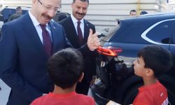 Vali Yamlı'dan çocuklara esprili cevap