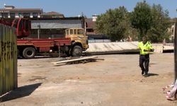 İşçiler çatının altında kaldı: 1'i ağır 2 yaralı