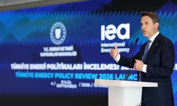 Bakan Bayraktar: 2035’te yollarda 10 milyon elektrikli araç hedefliyoruz