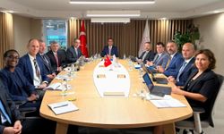 Bakan Kacır, IFC heyetiyle yatırımları görüştü