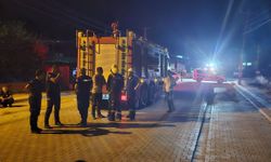 Feci kaza! Aileye otomobil çarptı