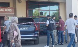 Kırmızı ışıkta bekleyen araca çapraz ateş