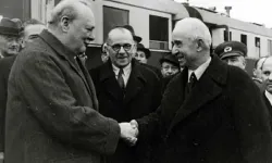 İkinci Dünya Savaşı’nın gölgesinde tarihe geçen buluşma: İnönü ve Churchill Mersin’de aynı vagonda