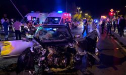 iki otomobil çarpıştı 11 yaralandı, 2'si ağır