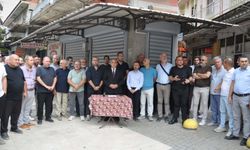 Silahlı soygun girişimi sonrası kuyumcular kepenk indirdi