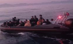 Milas açıklarında lastik botta 23 kişi yakalandı