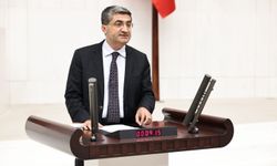 Ekmen: Siyasetin bedelini kim ödüyor, nasıl ödüyor?