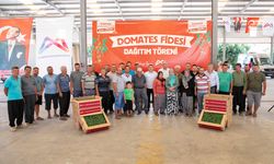 Erdemli’de üreticinin fide yükünü Büyükşehir hafifletti