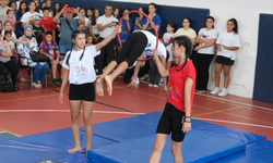 Tarsus’ta Gençlik Yaz Kulübü’nün finali renkli geçti