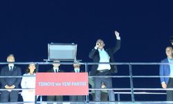 Özgür Özel’den Üsküdar’da dikkat çeken mesajlar