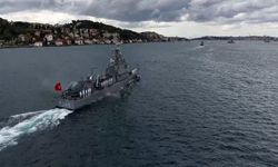 15 savaş gemisi İstanbul Boğazı’ndan geçti