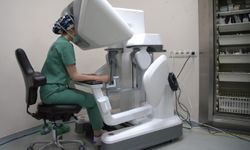 1400 kilometre uzaktan bağlantıyla robotik ameliyat