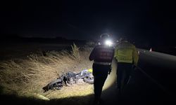 Motosikletteki liseli sürücünün çarpıp kaçtığı kazada öldü