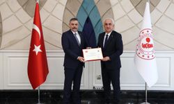 Bakan Çiftçi’den 17 mülki idare amirine başarı belgesi