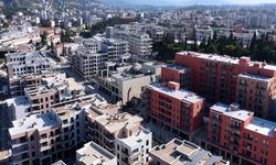 Bakan Kurum, Hatay’da yeni evine kavuşan vatandaşı paylaştı