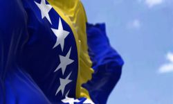 Bosna Hersek'te askeri helikopter düştü