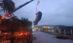Yolda giderken Kızılırmak’a düştü