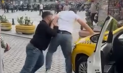Taksicilerin yolcu alma kavgası